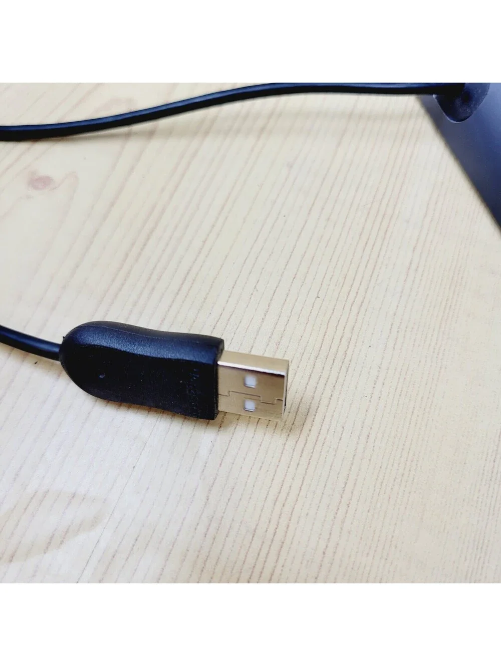 Microsoft Comfort Curve Ergonomic Keyboard 2000 v1.0 Wired USB